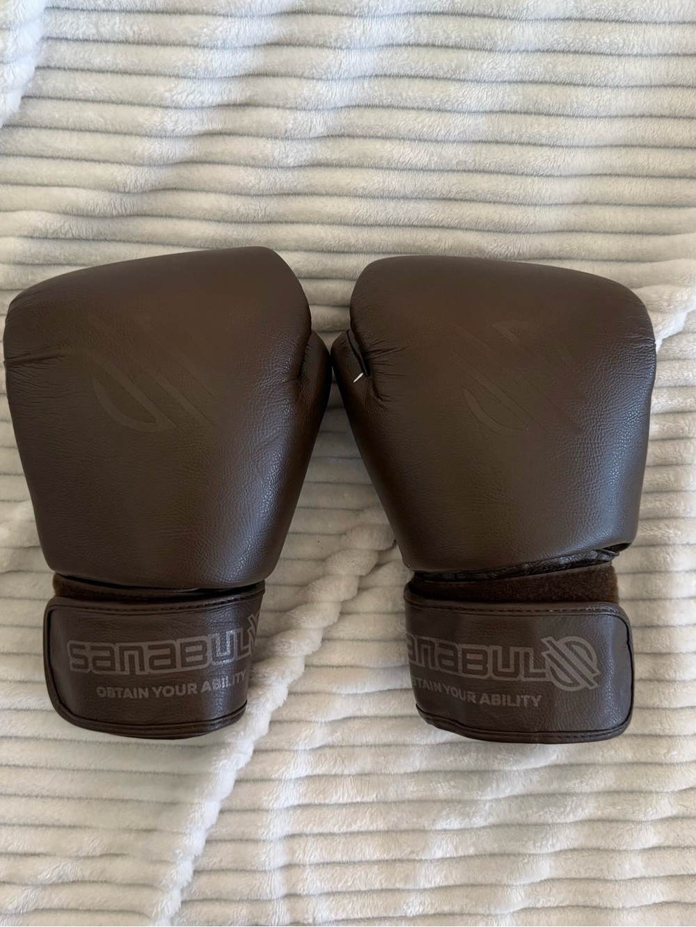 Sanabul Women's Brown Training Boxing Gloves - 14 oz.